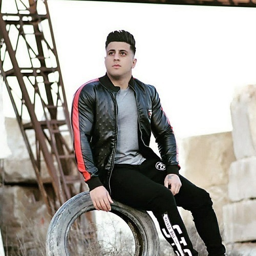 سبحان رستمی عشق یک طرفه